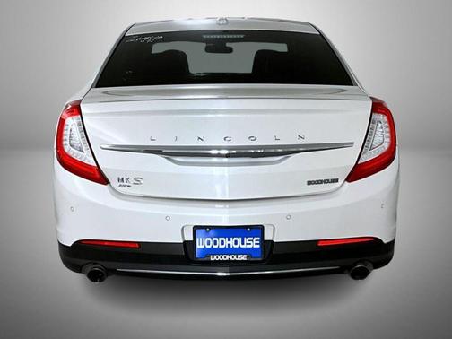 2016 Lincoln MKS Base