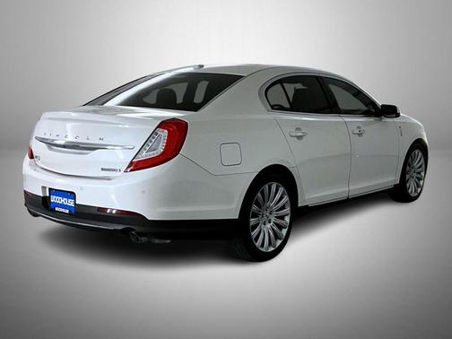 2016 Lincoln MKS Base
