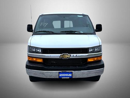 Summit White 2026 Chevrolet Express 2500 Work Van