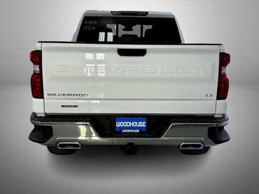 Summit White 2026 Chevrolet Silverado 1500 LT