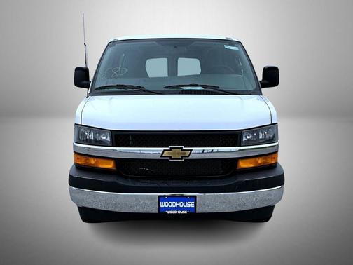 Summit White 2026 Chevrolet Express 2500 Work Van