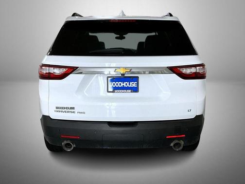 Summit White 2020 Chevrolet Traverse LT Leather
