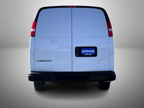2025 Chevrolet Express 2500 RWD 2500 Regular Wheelbase WT