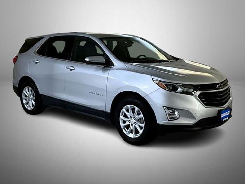Silver Ice Metallic 2018 Chevrolet Equinox LT
