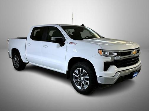 Summit White 2025 Chevrolet Silverado 1500 LT