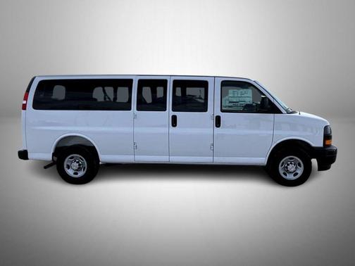 2026 Chevrolet Express 3500 3500 Extended Wheelbase, LS, RWD