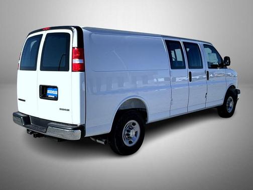 Summit White 2026 Chevrolet Express 2500 Work Van