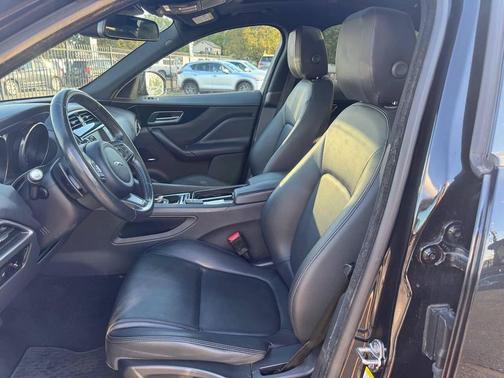 2018 Jaguar F-PACE S