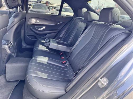 2017 Mercedes-Benz E-Class 4MATIC