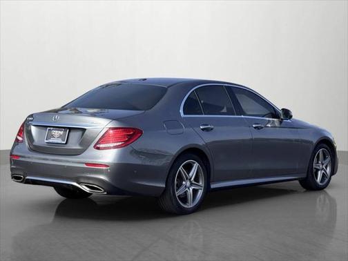 2017 Mercedes-Benz E-Class 4MATIC
