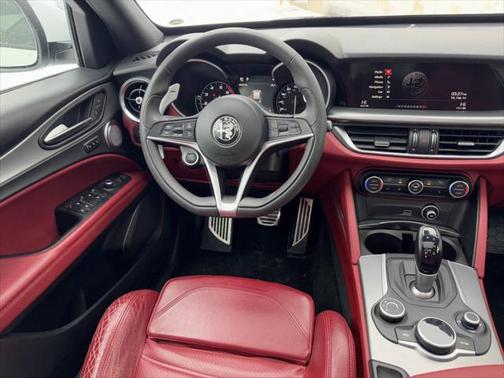 2018 Alfa Romeo Stelvio Ti Sport