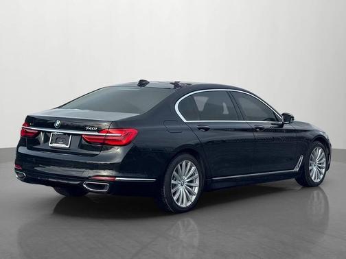 2017 BMW 740 xDrive
