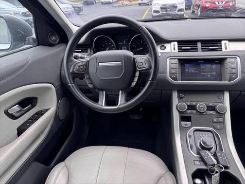 2017 Land Rover Range Rover Evoque SE