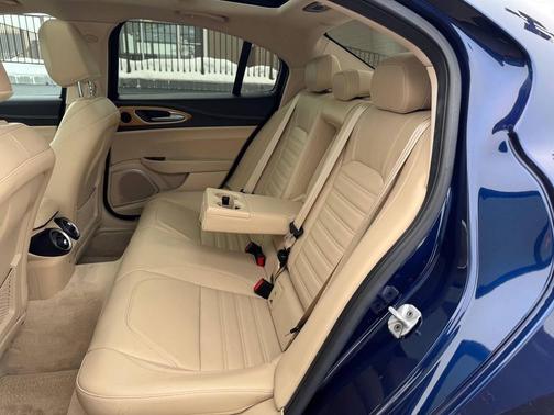 2017 Alfa Romeo Giulia Ti