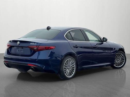 2017 Alfa Romeo Giulia Ti