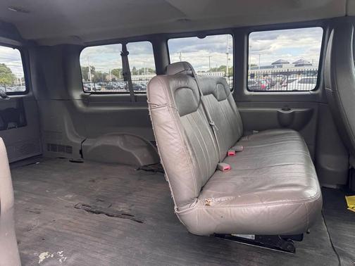 2013 Chevrolet Express 1500 LS