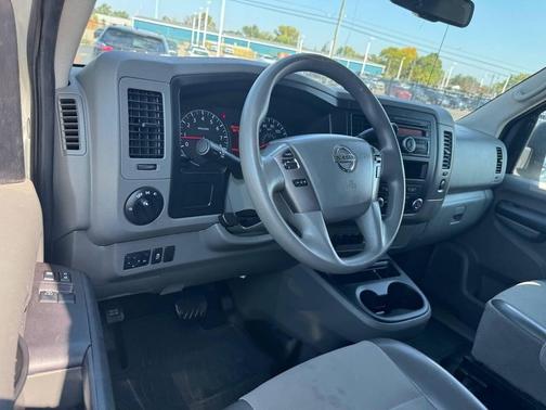 2016 Nissan NV Cargo NV1500 SV V6