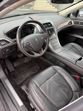 2014 Lincoln MKZ Base