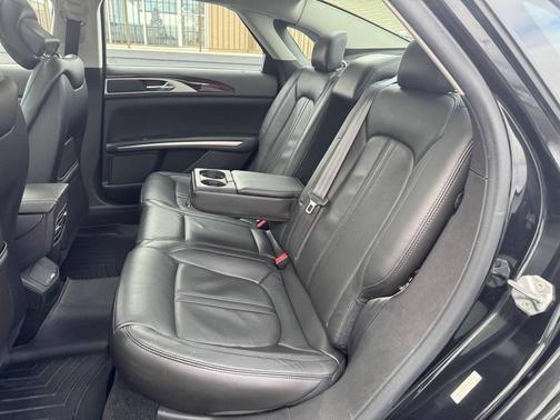 2014 Lincoln MKZ Base