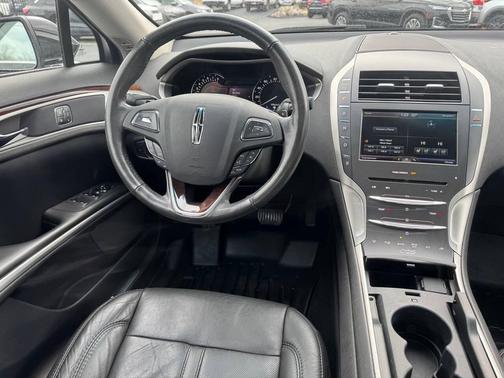 2014 Lincoln MKZ Base