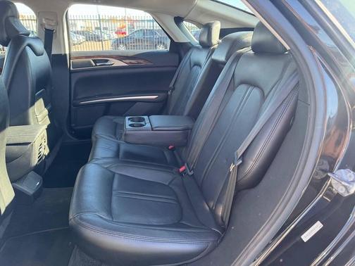 2015 Lincoln MKZ Base