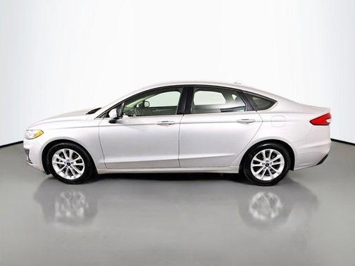 Ingot Silver Metallic 2019 Ford Fusion SE