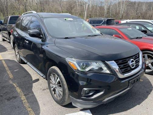 2019 Nissan Pathfinder SV