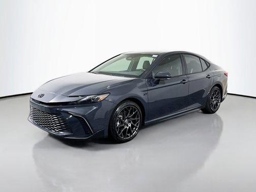 UNDERGROUND 2025 Toyota Camry SE