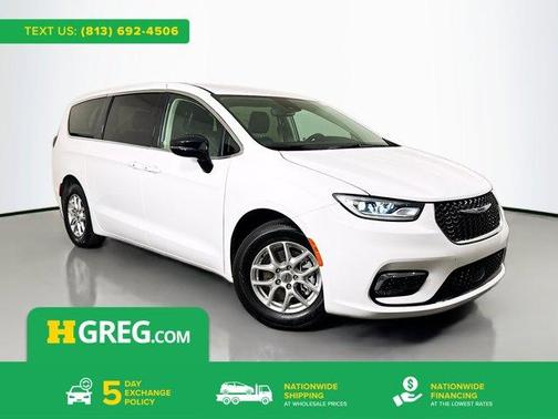 Bright White Clearcoat 2024 Chrysler Pacifica Touring-L