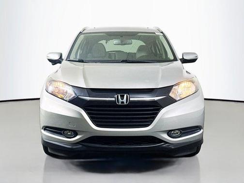 Alabaster Silver Metallic 2016 Honda HR-V EX-L w/Navigation