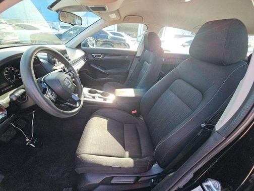 Crystal Black Pearl 2022 Honda Civic LX