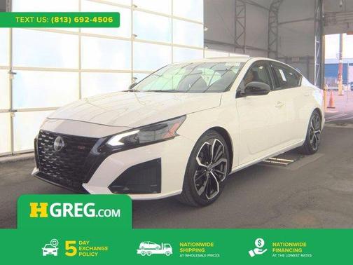 Glacier White 2024 Nissan Altima 2.5 SR