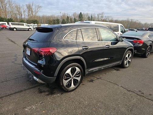 2025 Mercedes-Benz GLA 250 Base