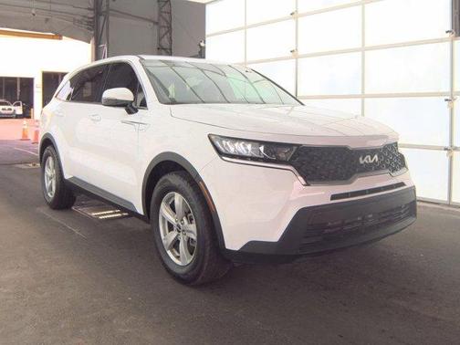 2023 Kia Sorento LX