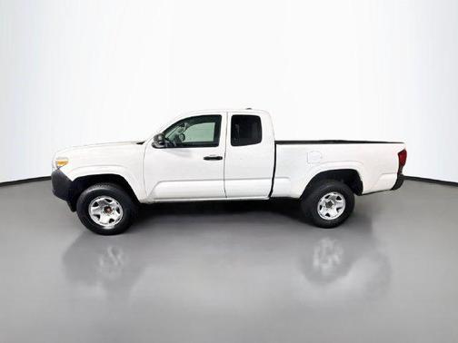 White 2022 Toyota Tacoma SR
