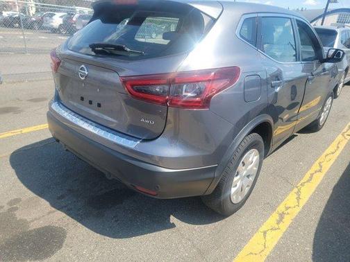 Gun Metallic 2020 Nissan Rogue Sport S