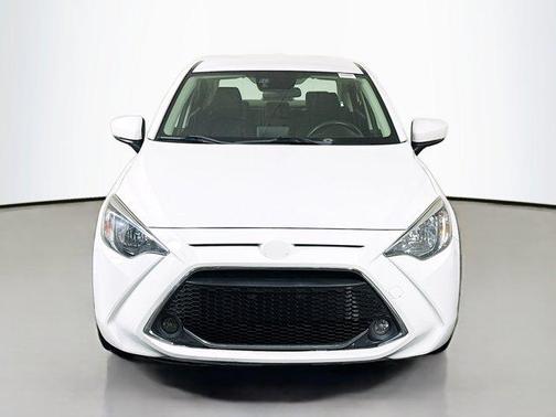 2019 Toyota Yaris Sedan LE
