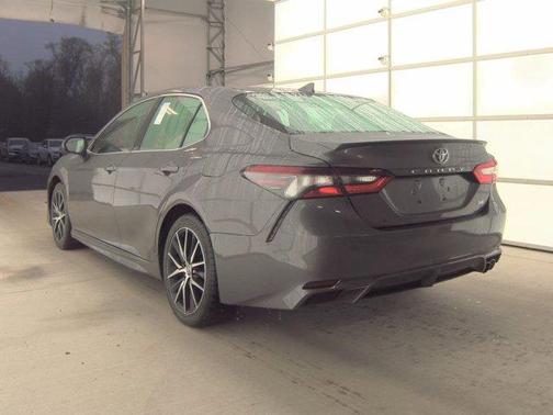 Predawn Gray Mica 2021 Toyota Camry SE