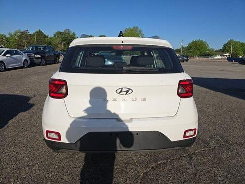 Ceramic White 2020 Hyundai VENUE SEL