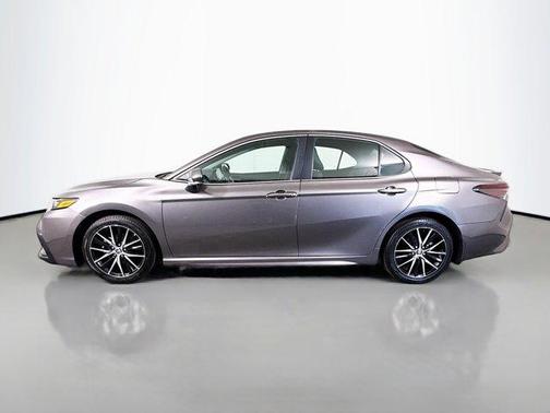 Ice Edge 2024 Toyota Camry SE