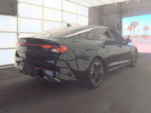 Ebony Black 2021 Kia K5 GT-Line