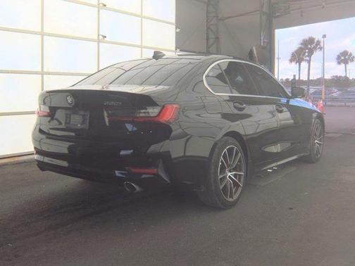 Jet Black 2019 BMW 330 i