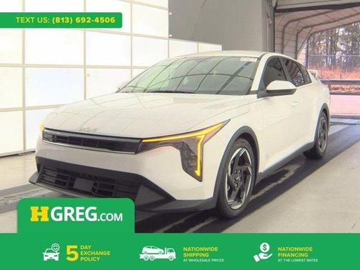 Snow White Pearl 2025 Kia K4 EX