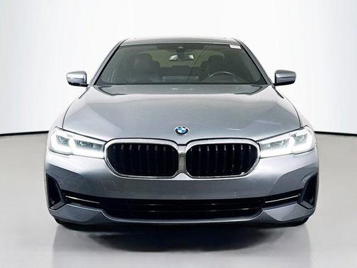 2023 BMW 530 i