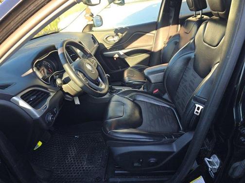 2022 Jeep Cherokee X