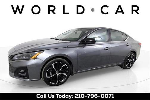 2025 Nissan Altima SR