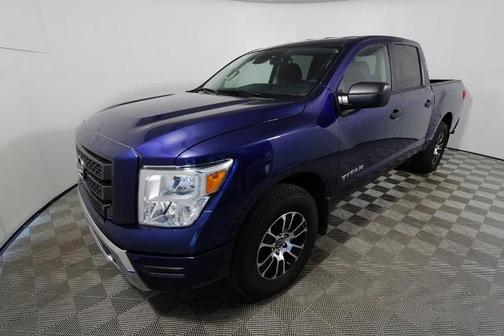 2024 Nissan Titan SV