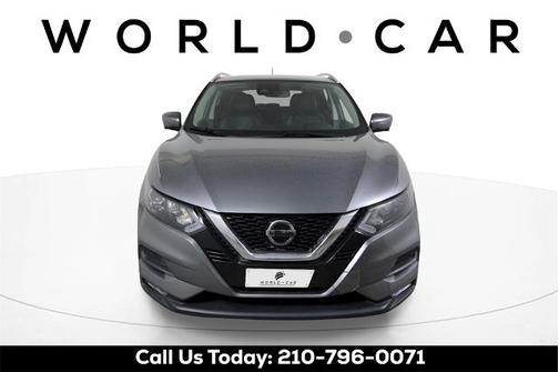 2022 Nissan Rogue Sport SV