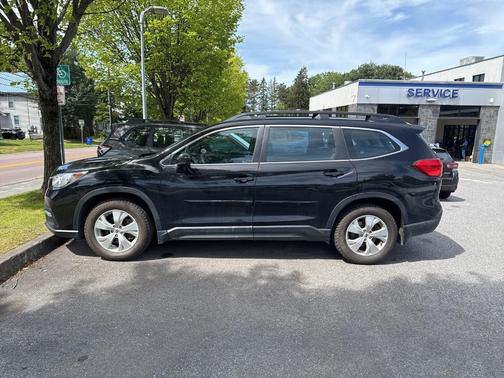 2021 Subaru Ascent Base 8-Passenger