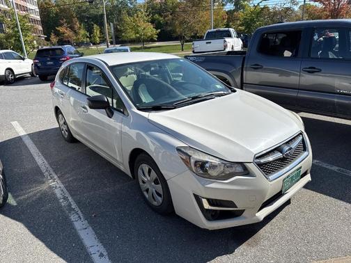 2016 Subaru Impreza 2.0i